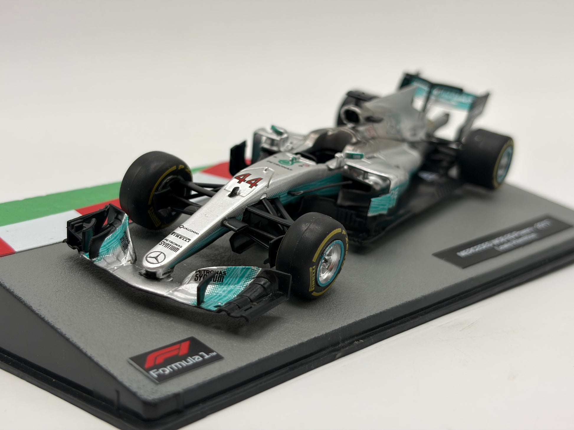 1/43 2017 Mercedes-Benz W08 - Lewis Hamilton | Model F1 Car