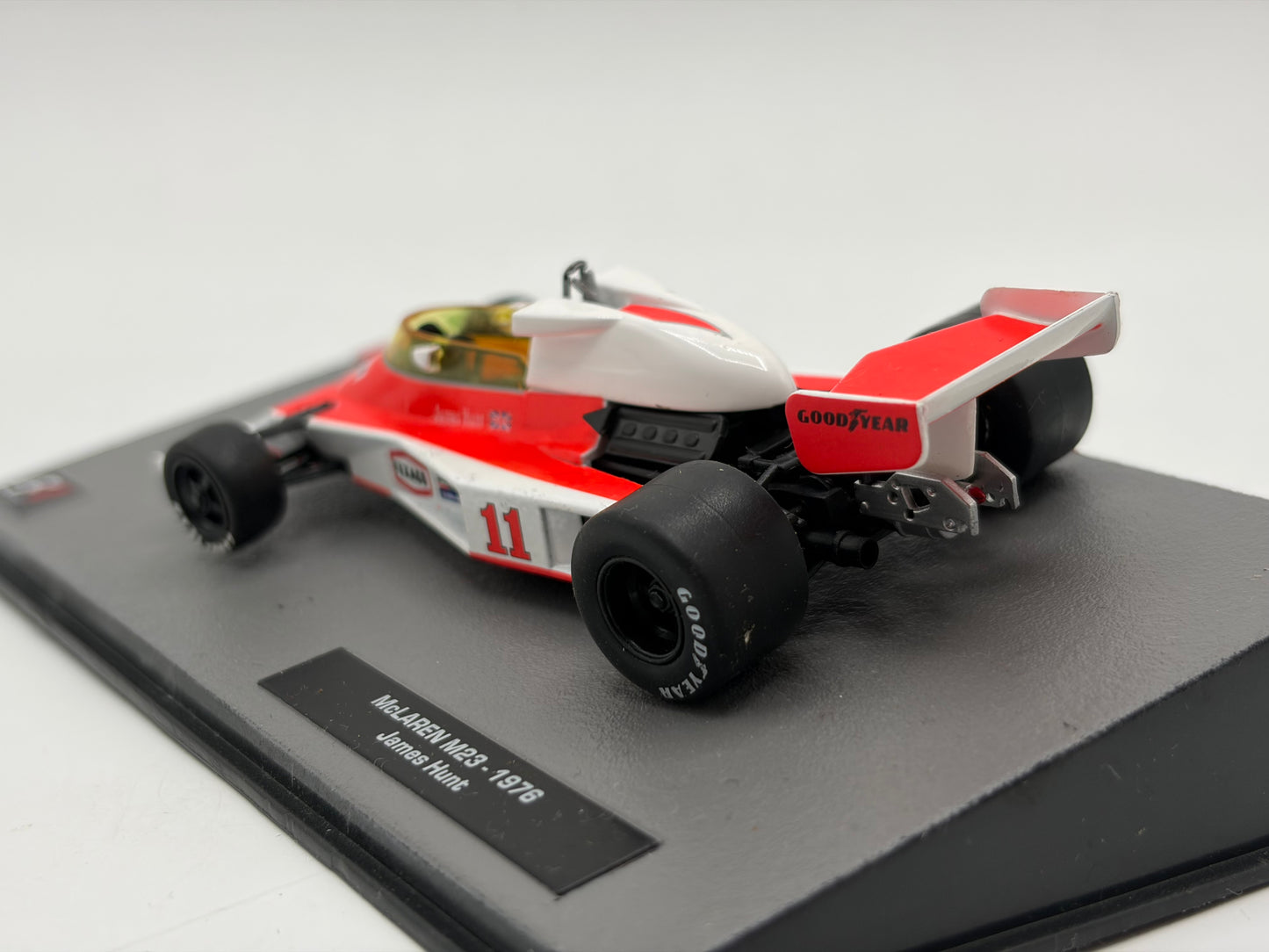 1/43 1976 McLaren M23 – James Hunt | Model F1 Car