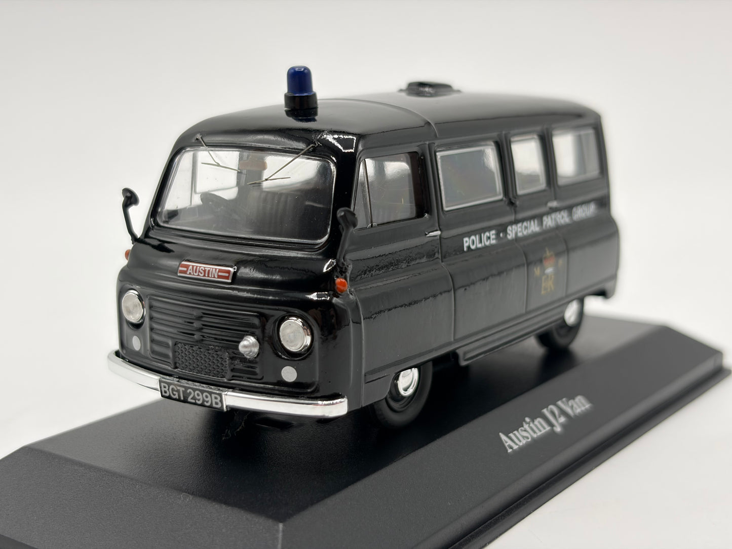 1/43 1964 Austin J2 Van - Metropolitan Police | Model Police Car