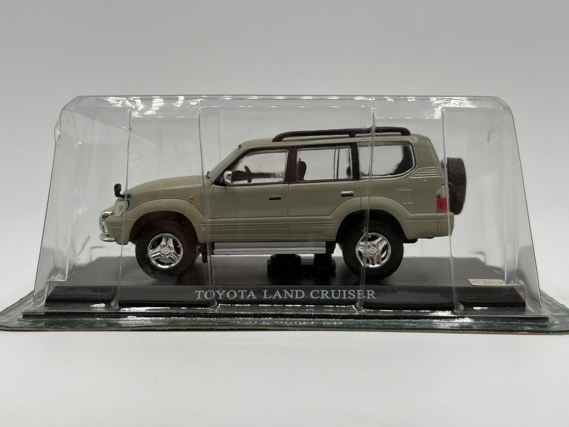 1/43 2000 Toyota Land Cruiser - Del Prado | Model Car