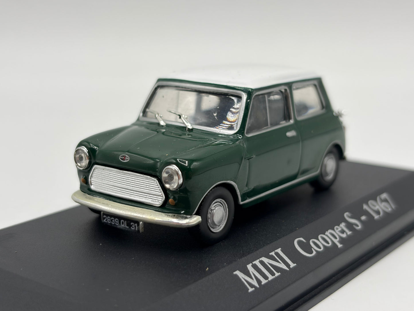 1/43 1967 Mini Cooper S | Model Car