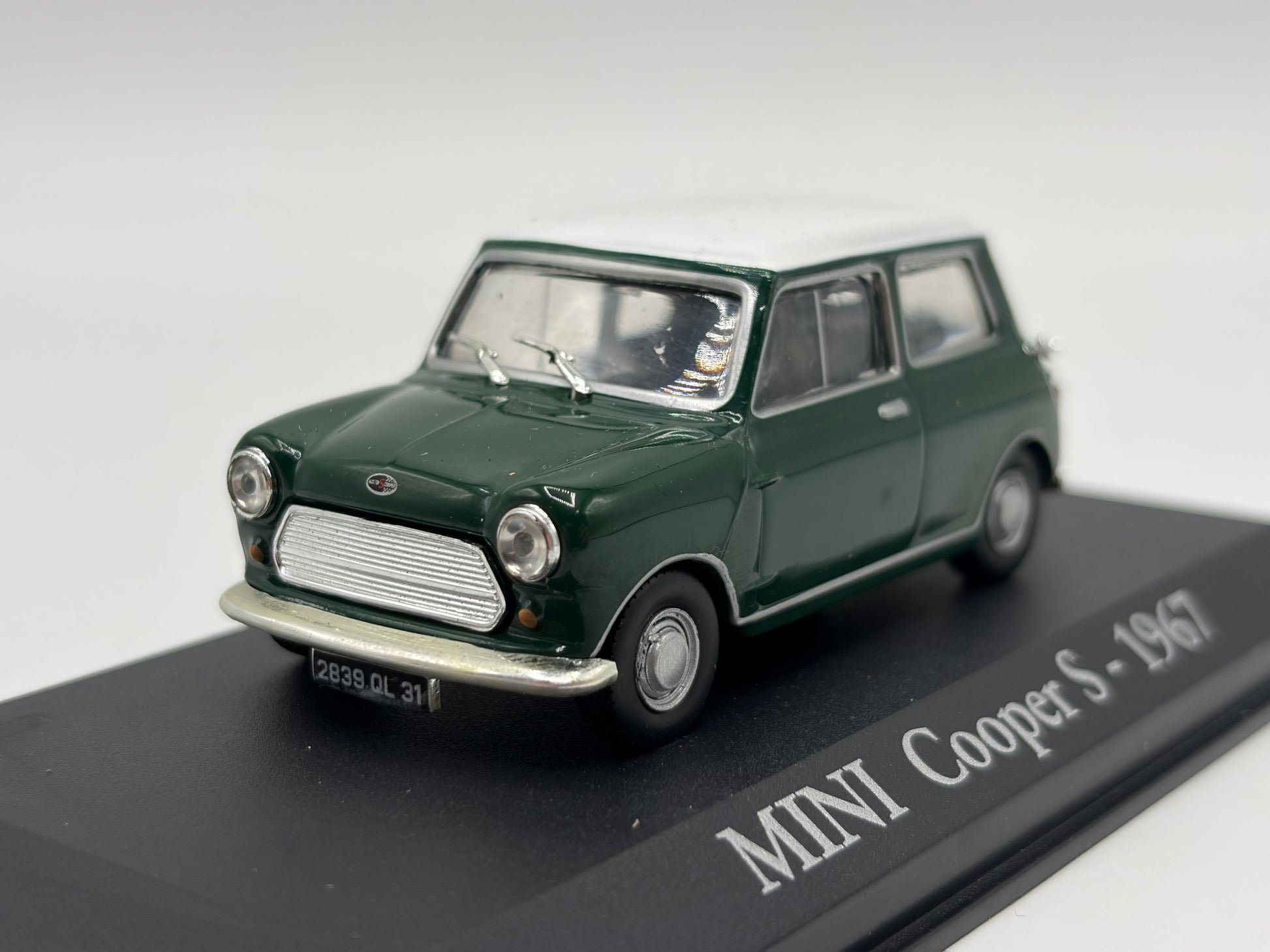 1/43 1967 Mini Cooper S | Model Car