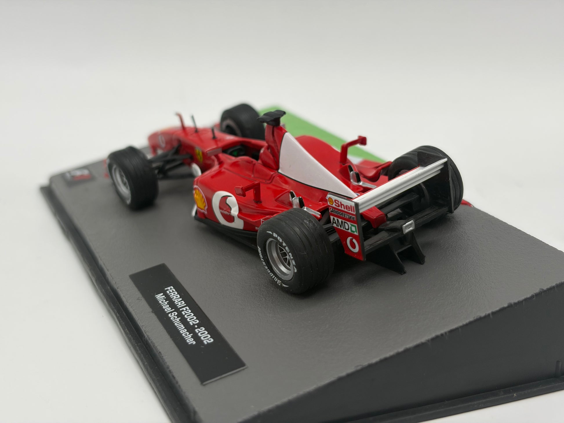 1/43 2002 Ferrari F2002 - Michael Schumacher | Model F1 Car