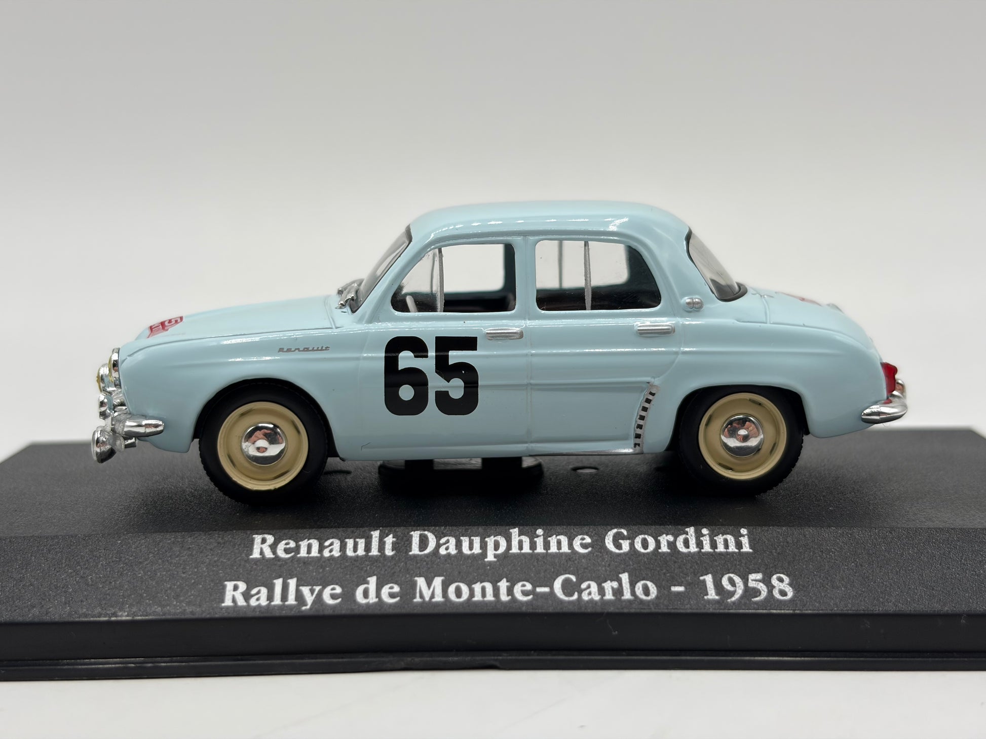 1/43 1958 Renault Dauphine Gordini - Monte Carlo Rally - Monraisse / Feret | Model Rally Car