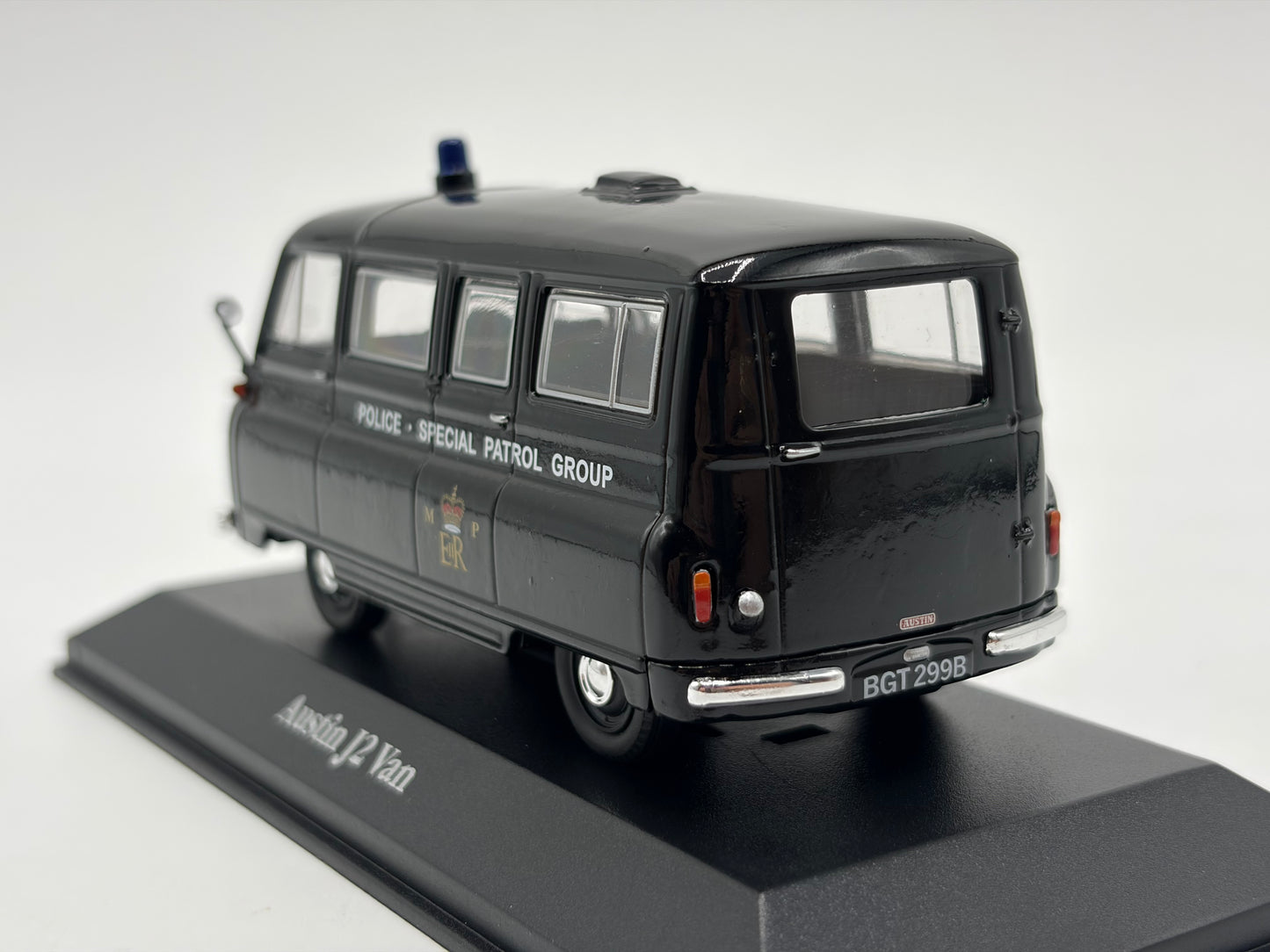 1/43 1964 Austin J2 Van - Metropolitan Police | Model Police Car