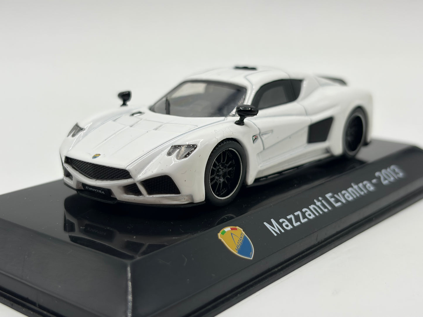 1/43 2013 Mazzanti Evantra | Model Car | Supercar Collection