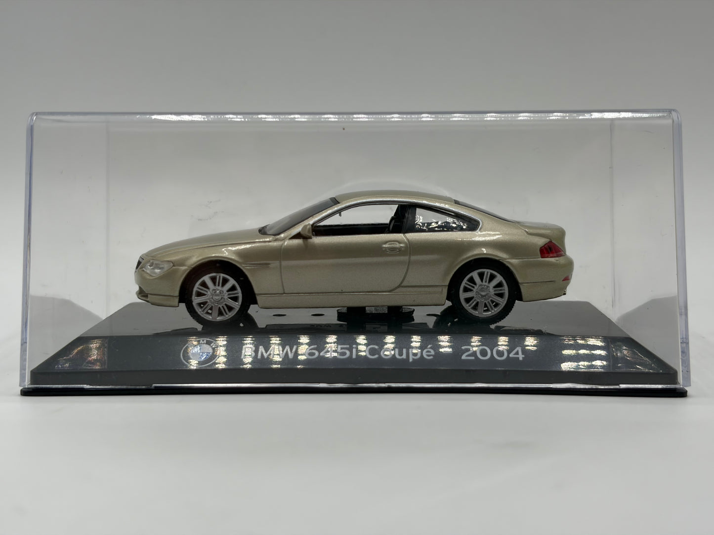 1/43 2004 BMW 645i | Model Car | Supercar Collection