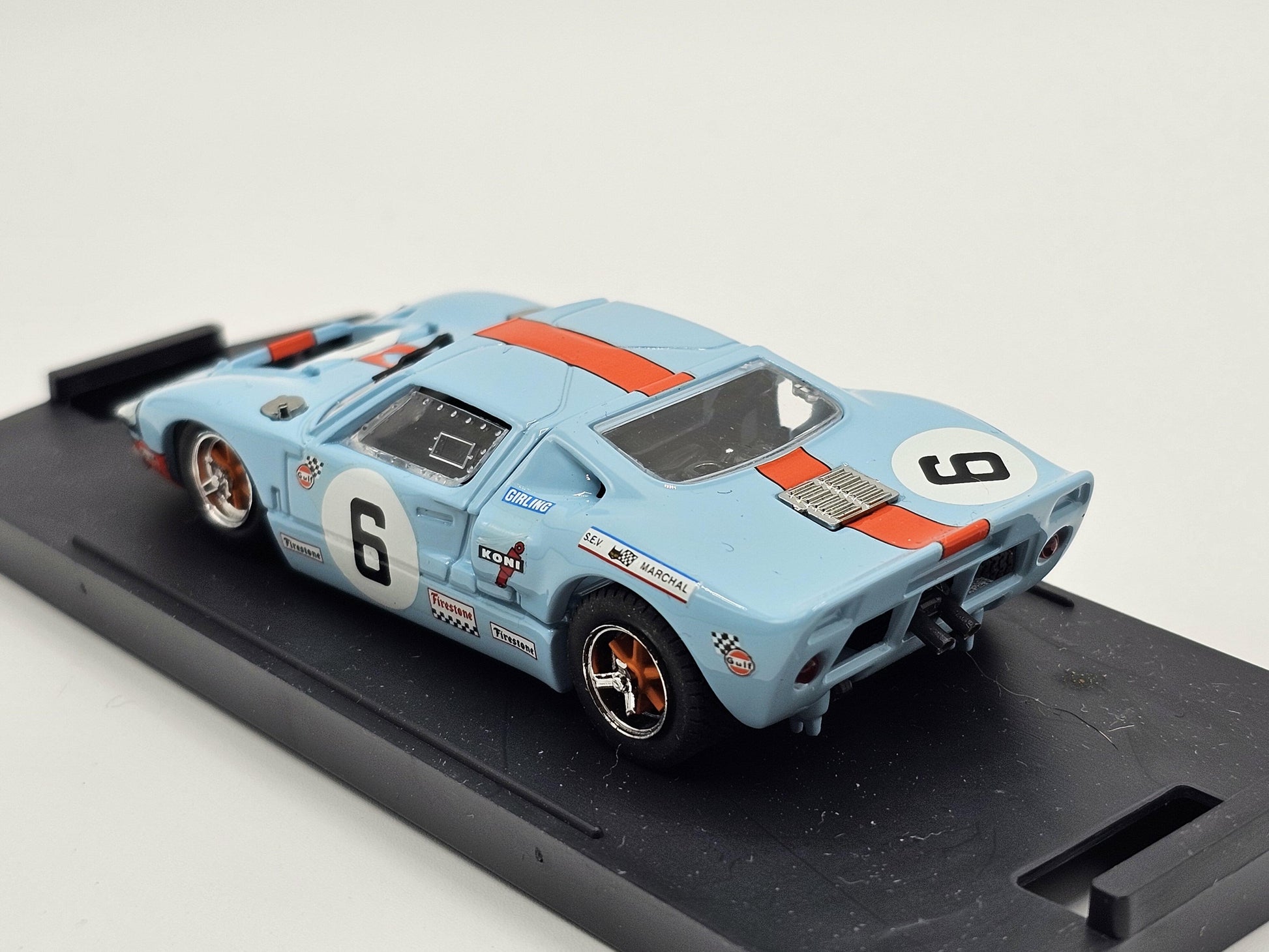 1/43 1969 Ford GT40 - Ickx / Oliver | Model Le Mans Car