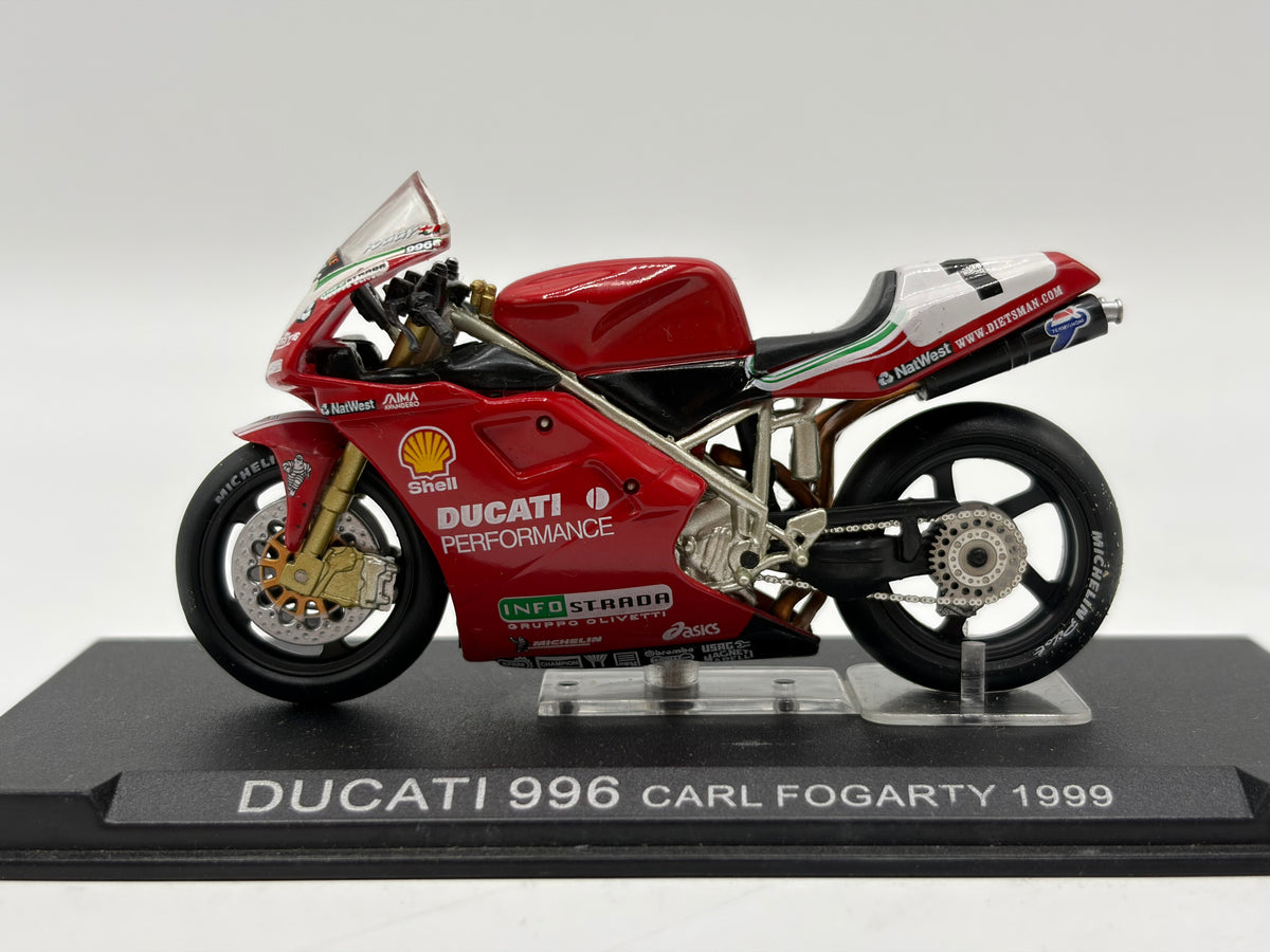 1/24 1999 Ducati 996 - Carl Fogarty | Champion Racing Bikes