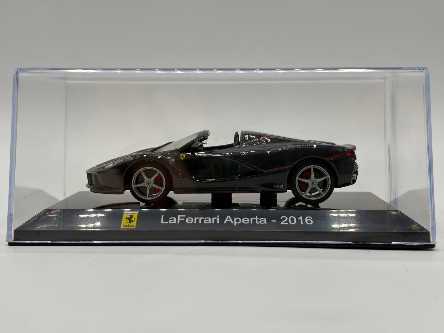 1/43 2016 Ferrari LaFerrari Aperta | Model Car | Supercar Collection