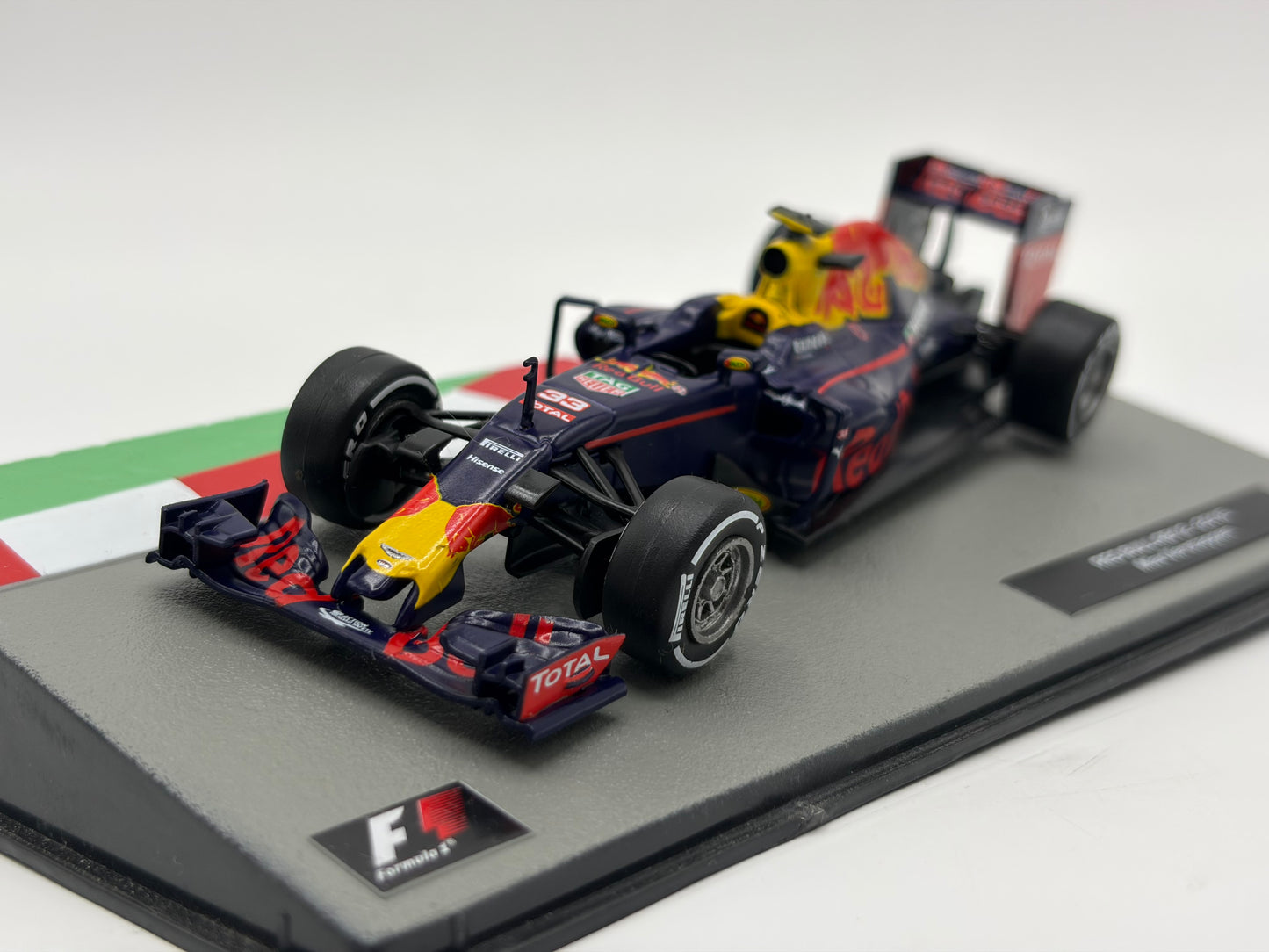 1/43 2016 Red Bull RB12 – Max Verstappen | Model F1 Car
