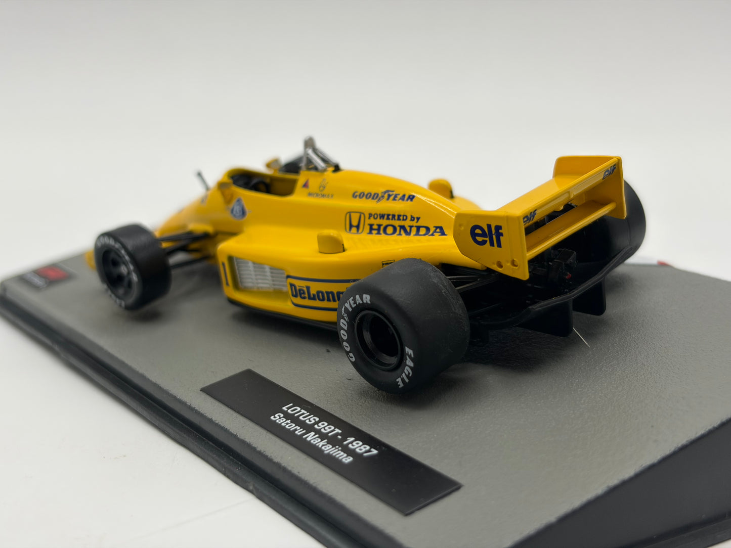 1/43 1987 Lotus 99T - Satoru Nakajima | Model F1 Car