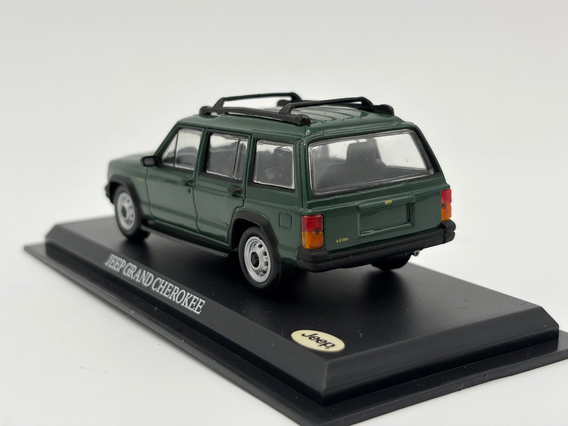 1/43 1993 Jeep Grand Cherokee - Del Prado | Model Car