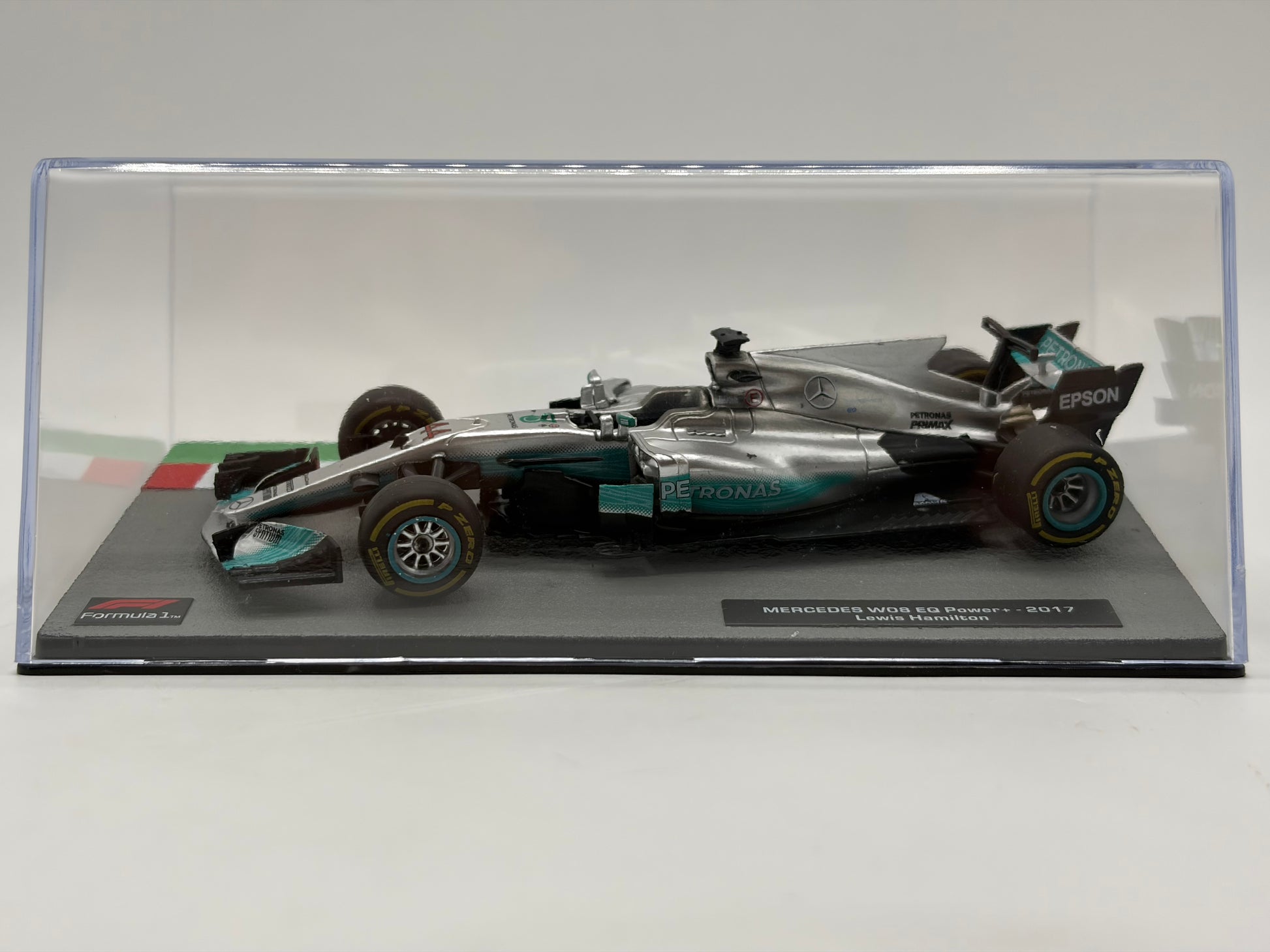 1/43 2017 Mercedes-Benz W08 - Lewis Hamilton | Model F1 Car
