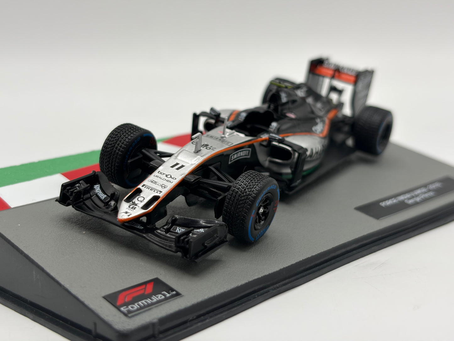 1/43 2016 Force India VJM09 - Sergio Perez | Model F1 Car