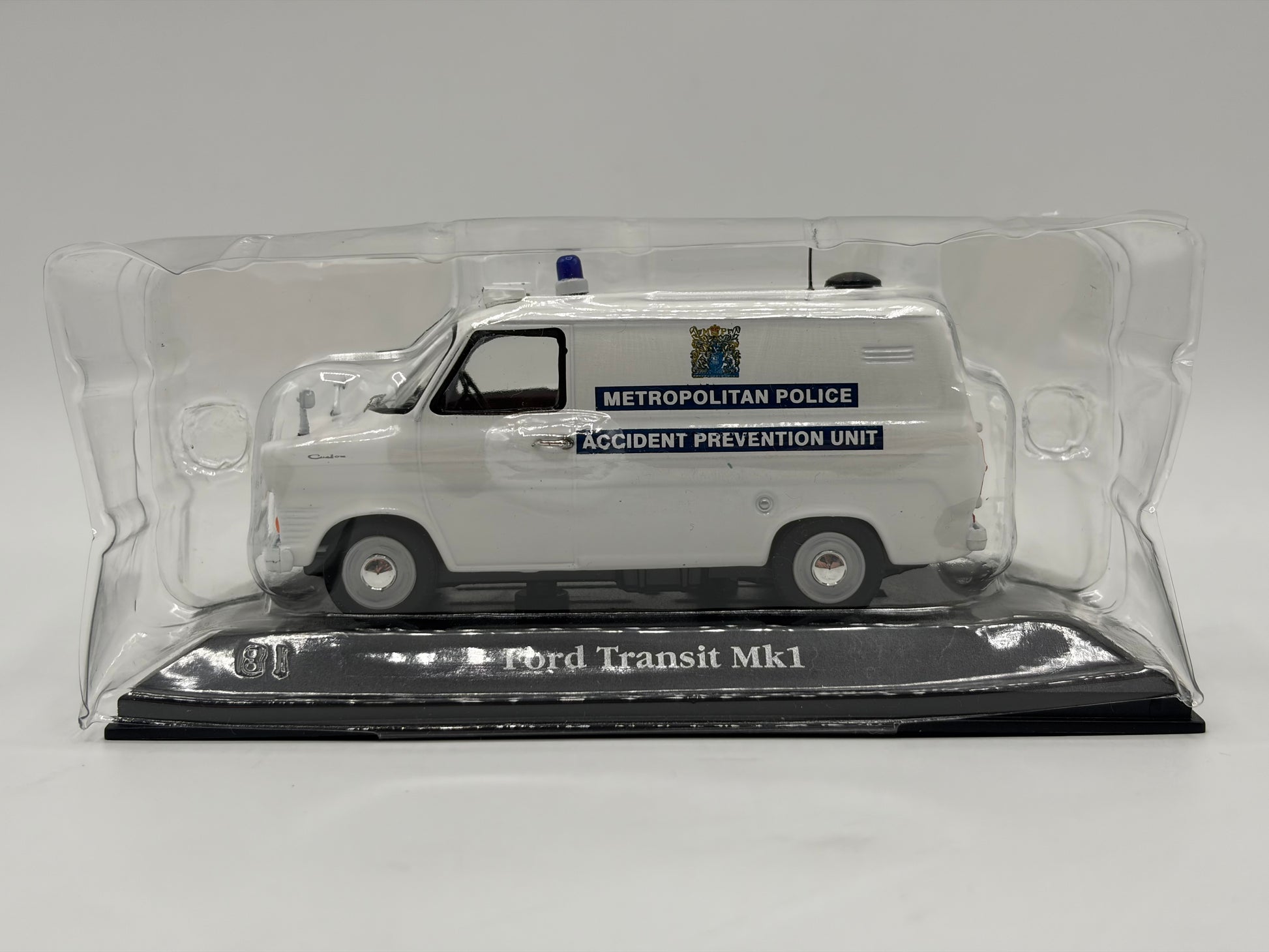 1/43 1972 Ford Transit MK1 - Metropolitan Police | Model Police Car