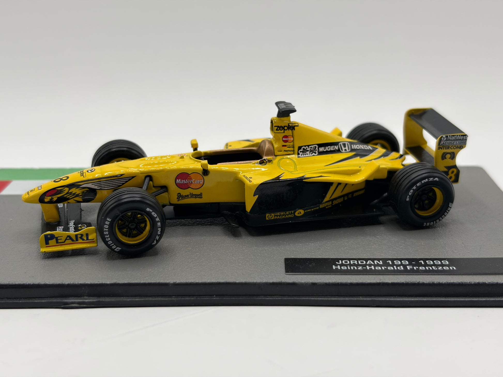 1/43 1999 Jordan 199 - Heinz-Harald Frentzen | Model F1 Car
