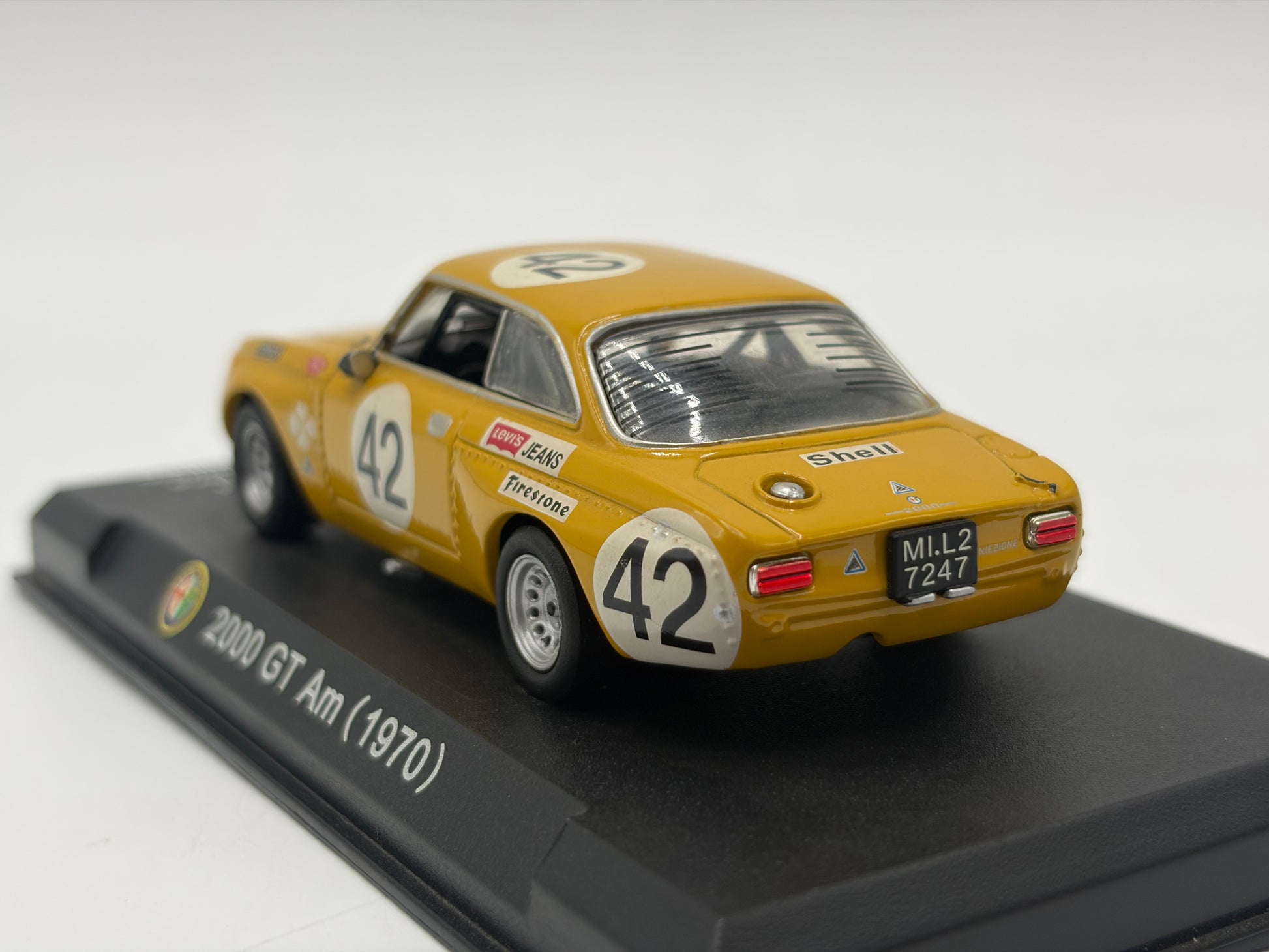 1/43 1970 Alfa Romeo 2000 GT Am - Facetti / Hezemans - ETCC | Model Car