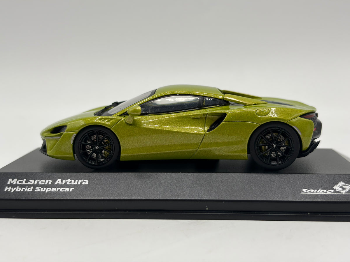 1/43 2022 McLaren Artura - Flex Green - Solido | Model Car