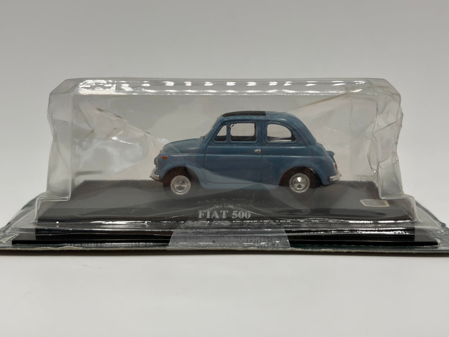 1/43 1957 Fiat 500 Nuova - Del Prado | Model Car