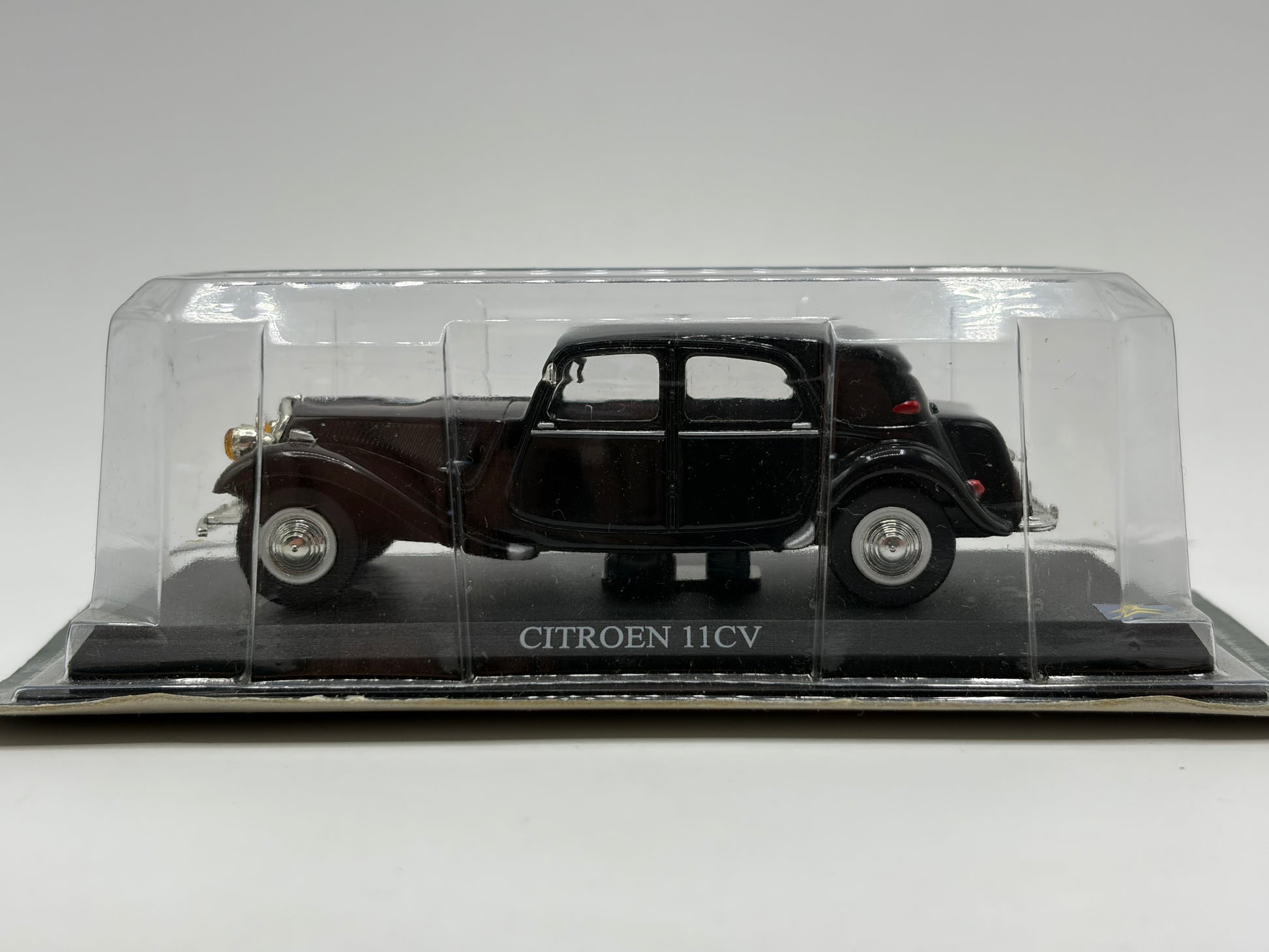1/43 1954 Citroen Traction Avant 11CV - Del Prado | Model Car