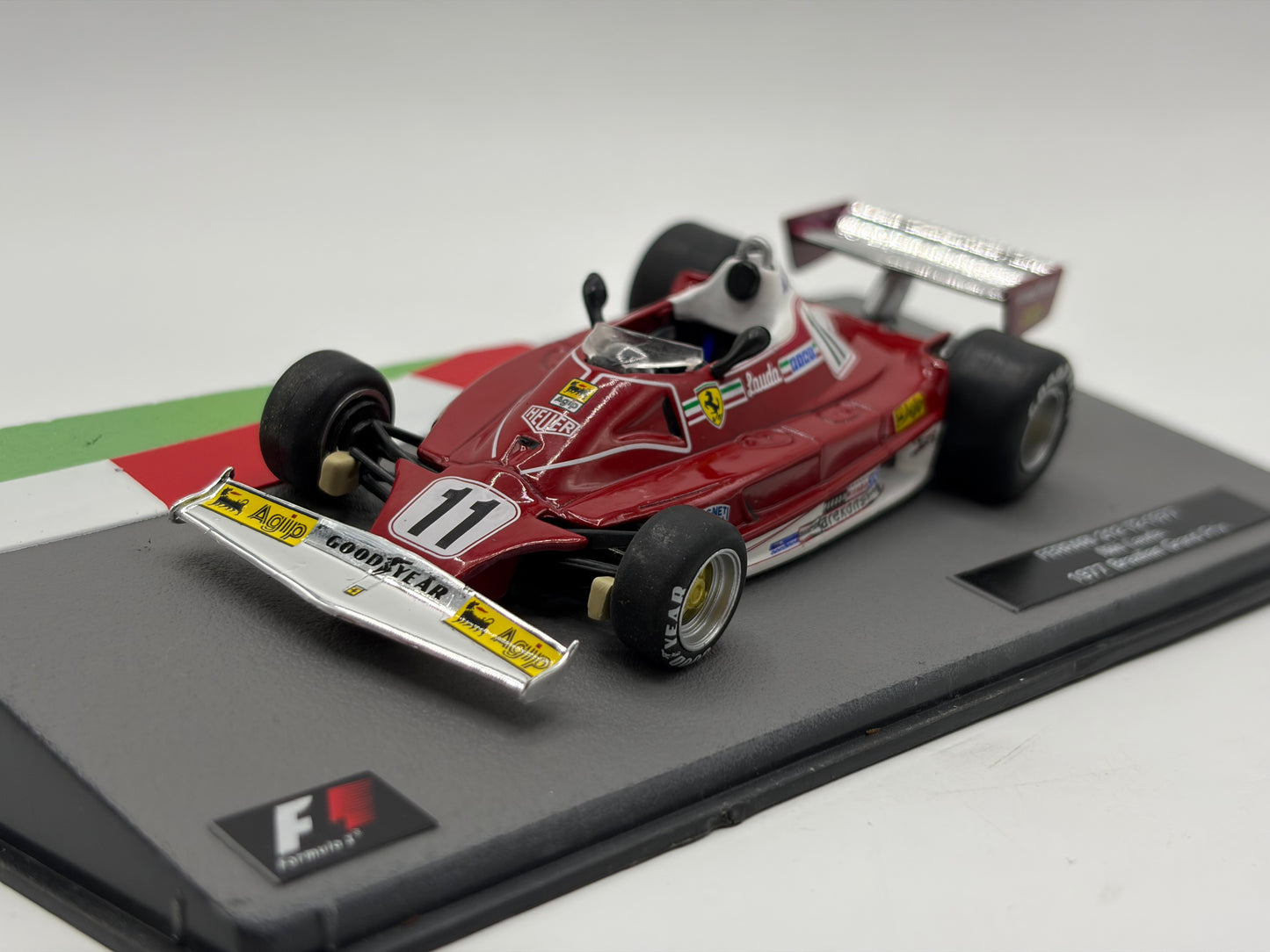 1/43 1977 Ferrari 312 T2 – Niki Lauda | Model F1 Car