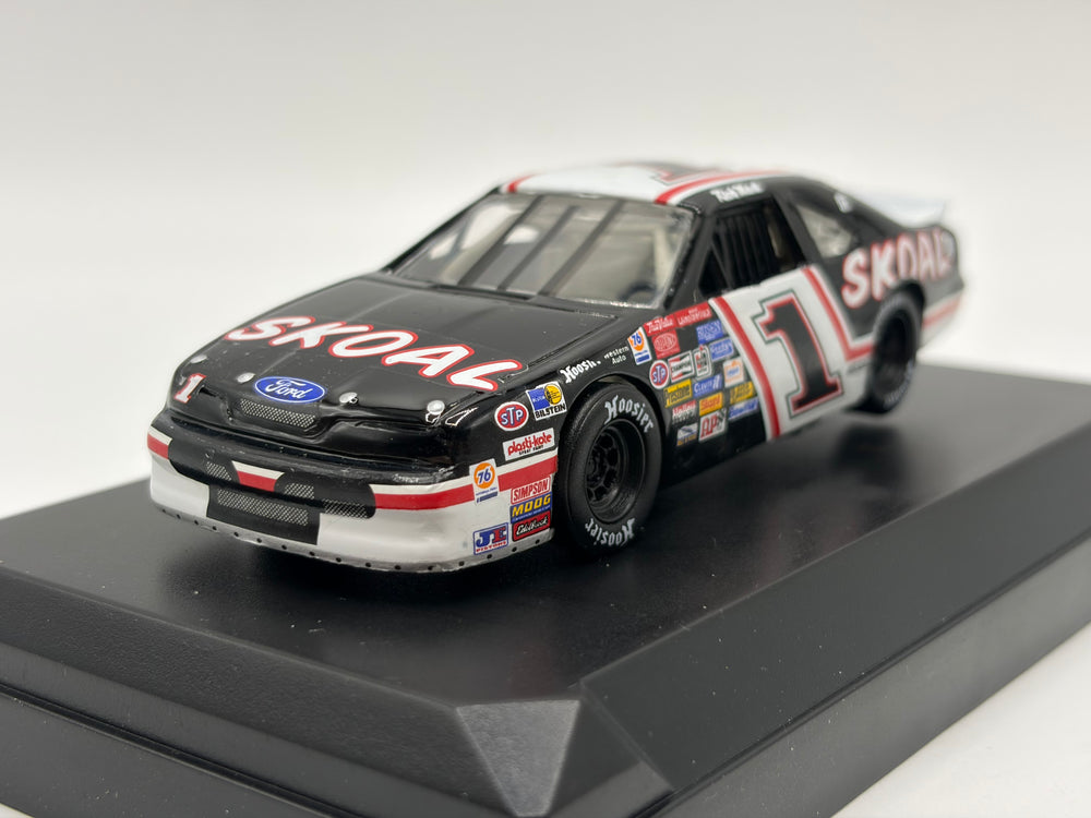 1/43 1995 Ford Thunderbird - Rick Mast - NASCAR | Model Car