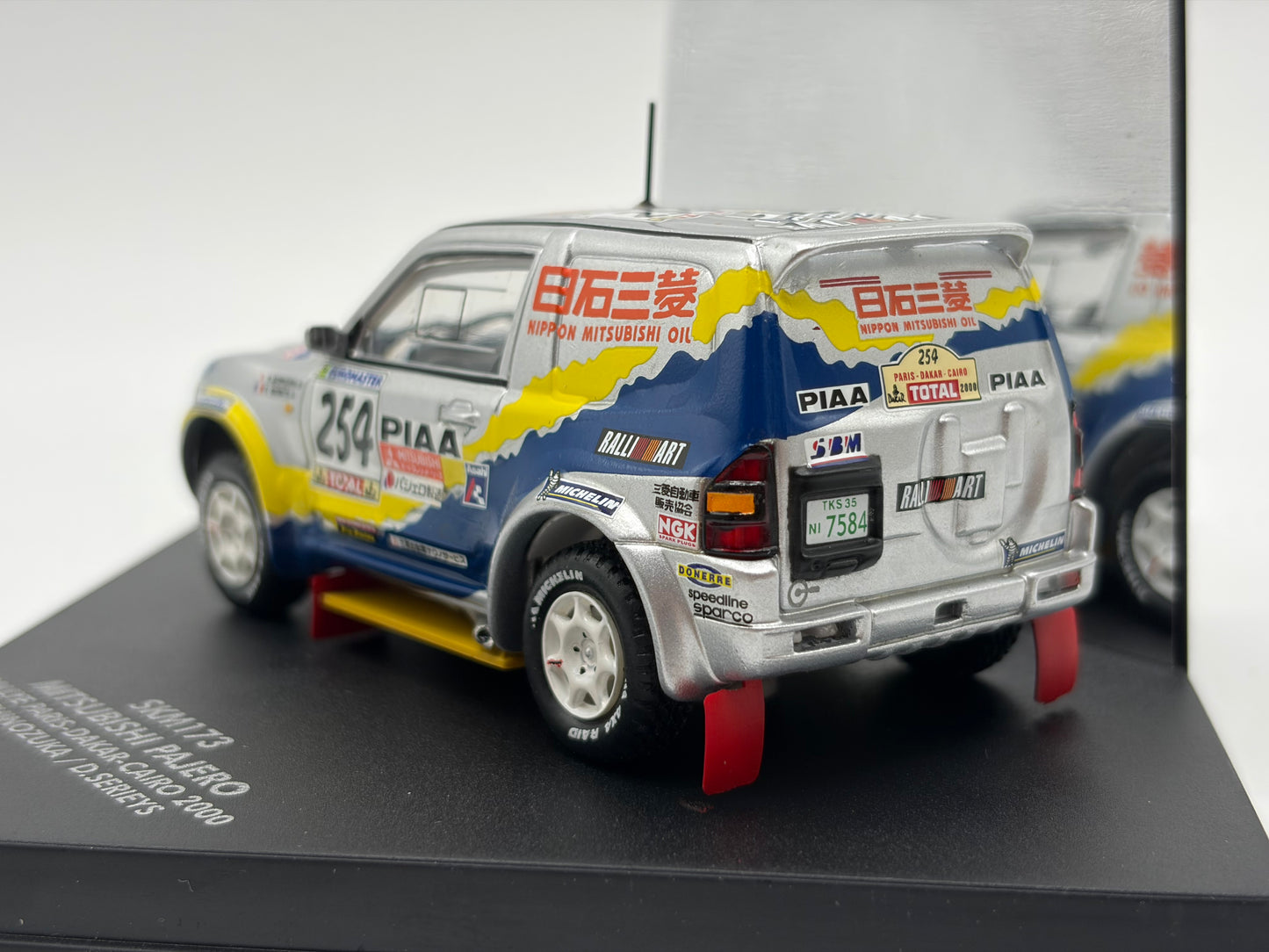 1/43 2000 Mitsubishi Pajero - Paris-Dakar-Cairo Rally - Shinozuka / Serieys | Model Rally Car