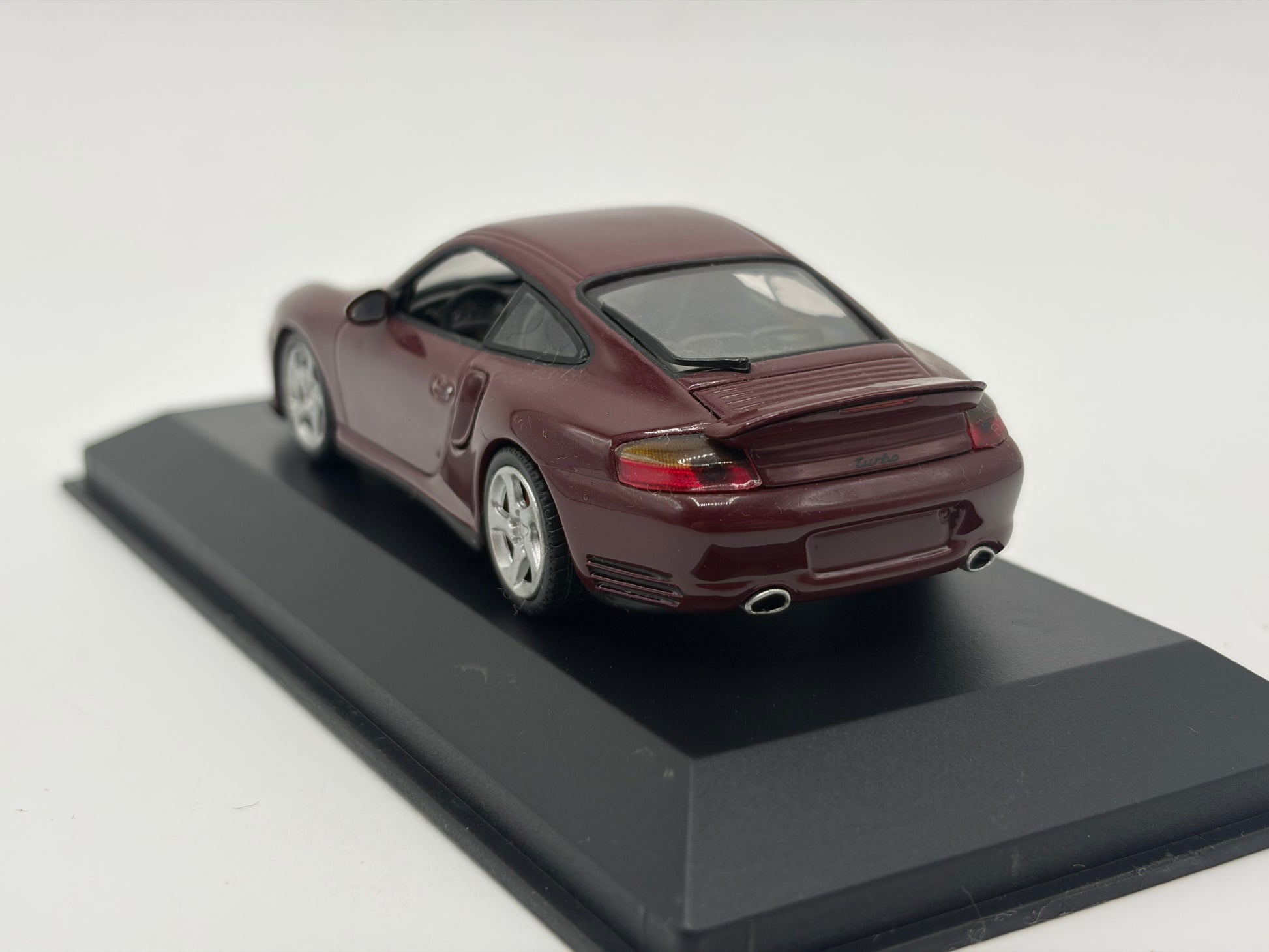 1/43 1999 Porsche 911 (996) Turbo - Minichamps | Model Car