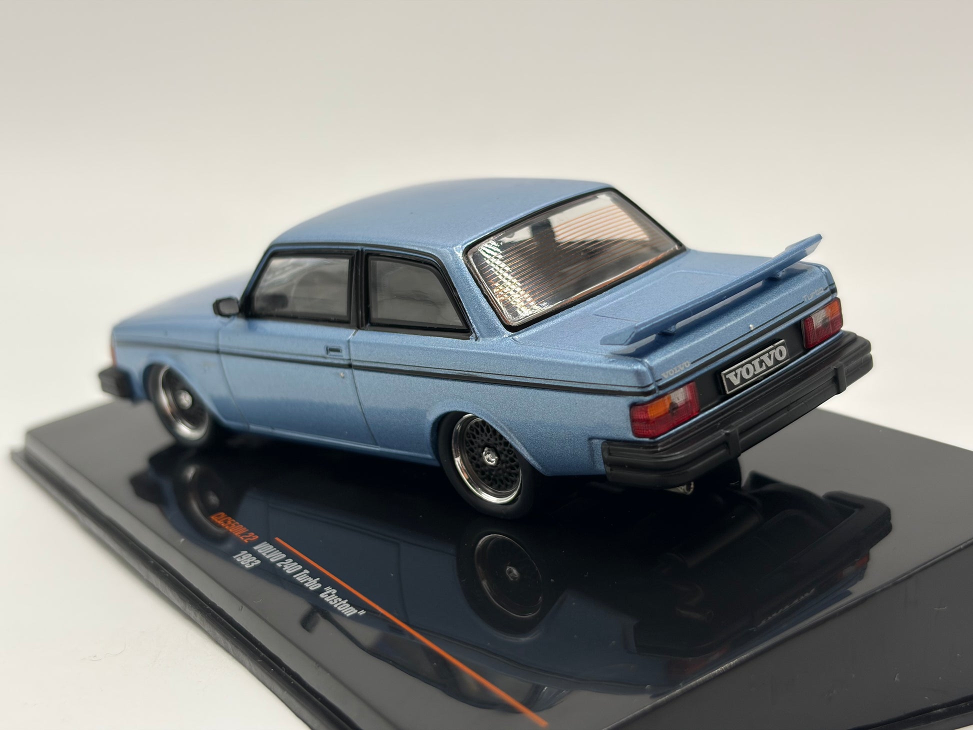 1/43 1983 Volvo 240 Turbo “Custom” - IXO | Model Car