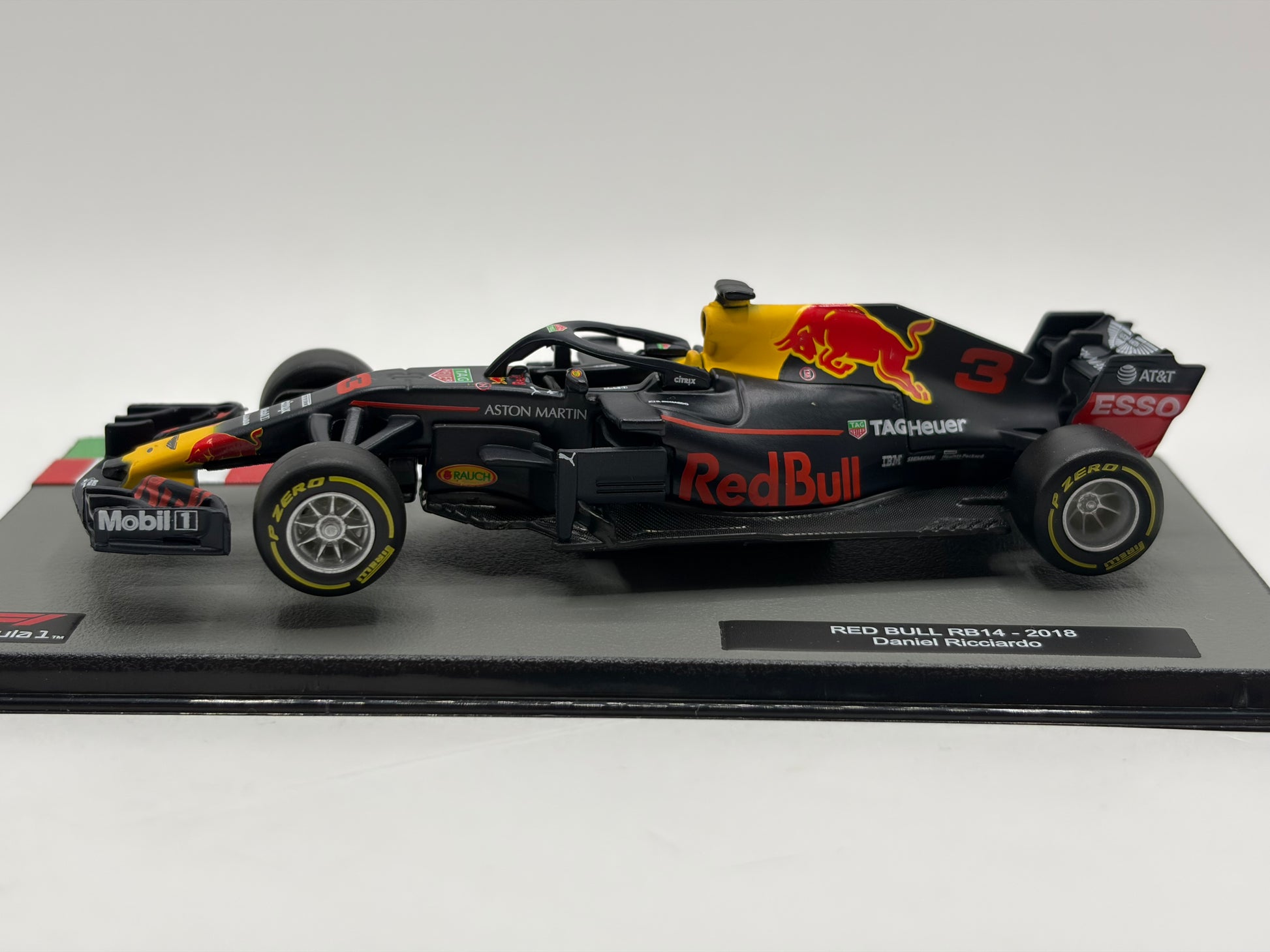 1/43 2018 Red Bull RB14 - Daniel Ricciardo | Model F1 Car