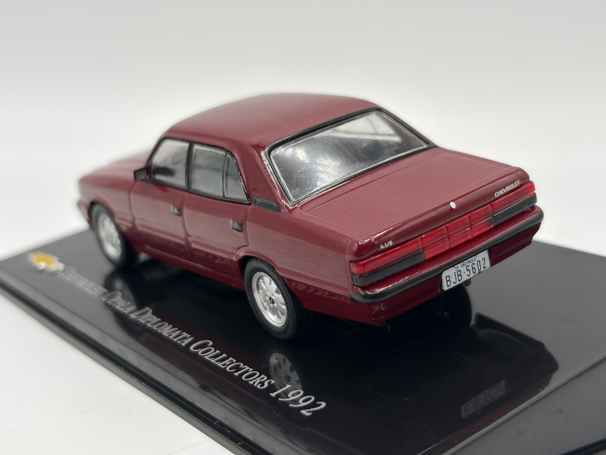 1/43 1992 Chevrolet Opala Diplomata Collectors | Model Car