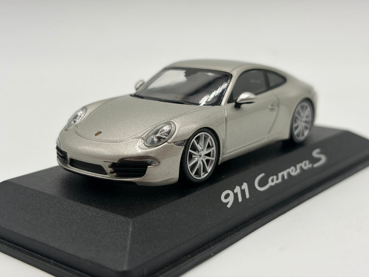 1/43 2012 Porsche 911 (991.1) Carrera S - Spark Dealer Model | Model Car