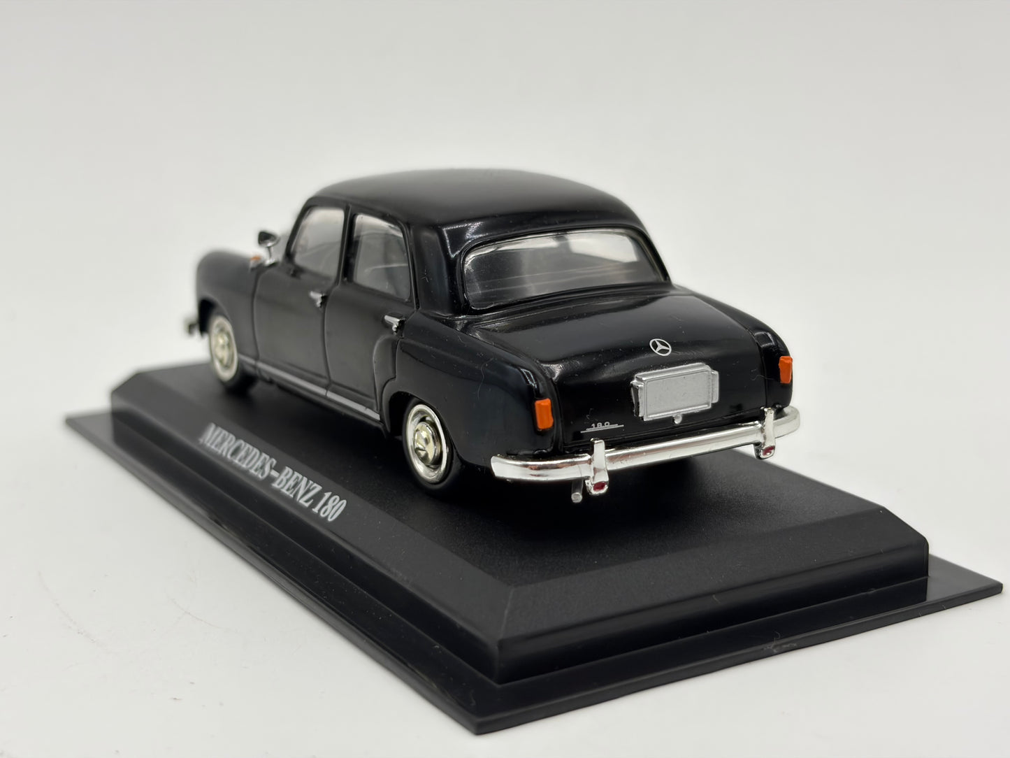 1/43 1956 Mercedes-Benz 180 - Del Prado | Model Car