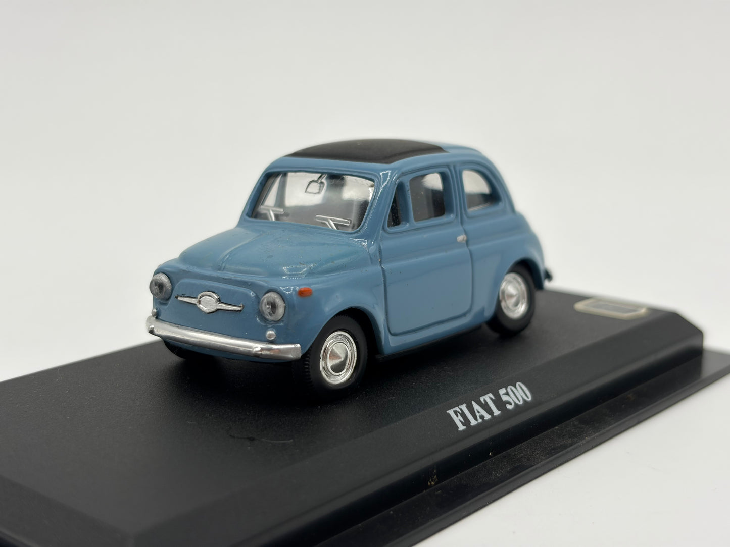 1/43 1957 Fiat 500 Nuova - Del Prado | Model Car