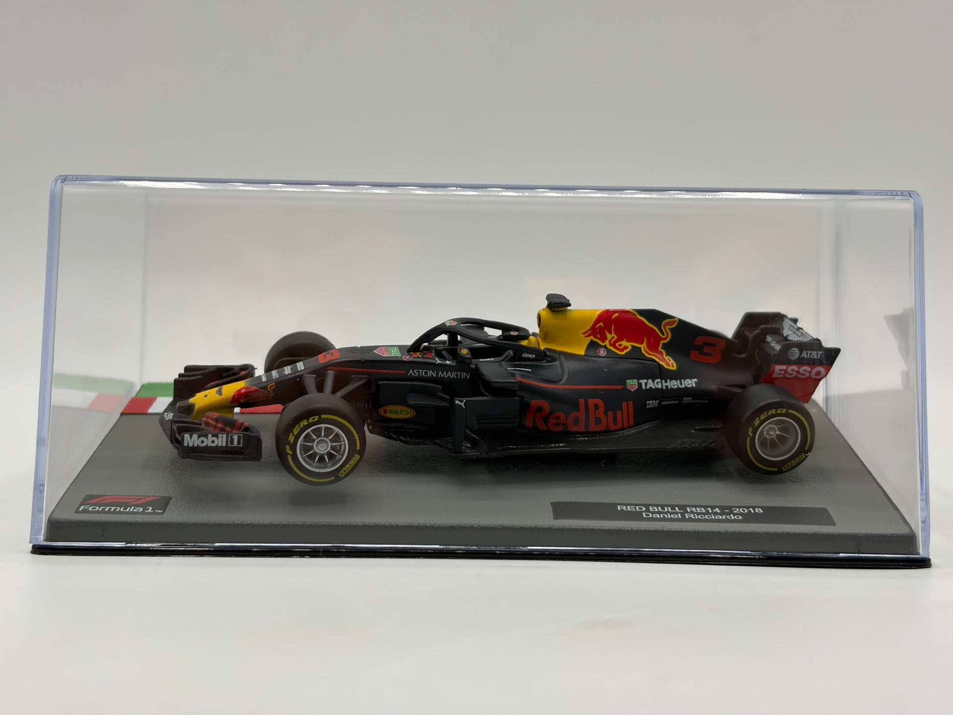 1/43 2018 Red Bull RB14 - Daniel Ricciardo | Model F1 Car