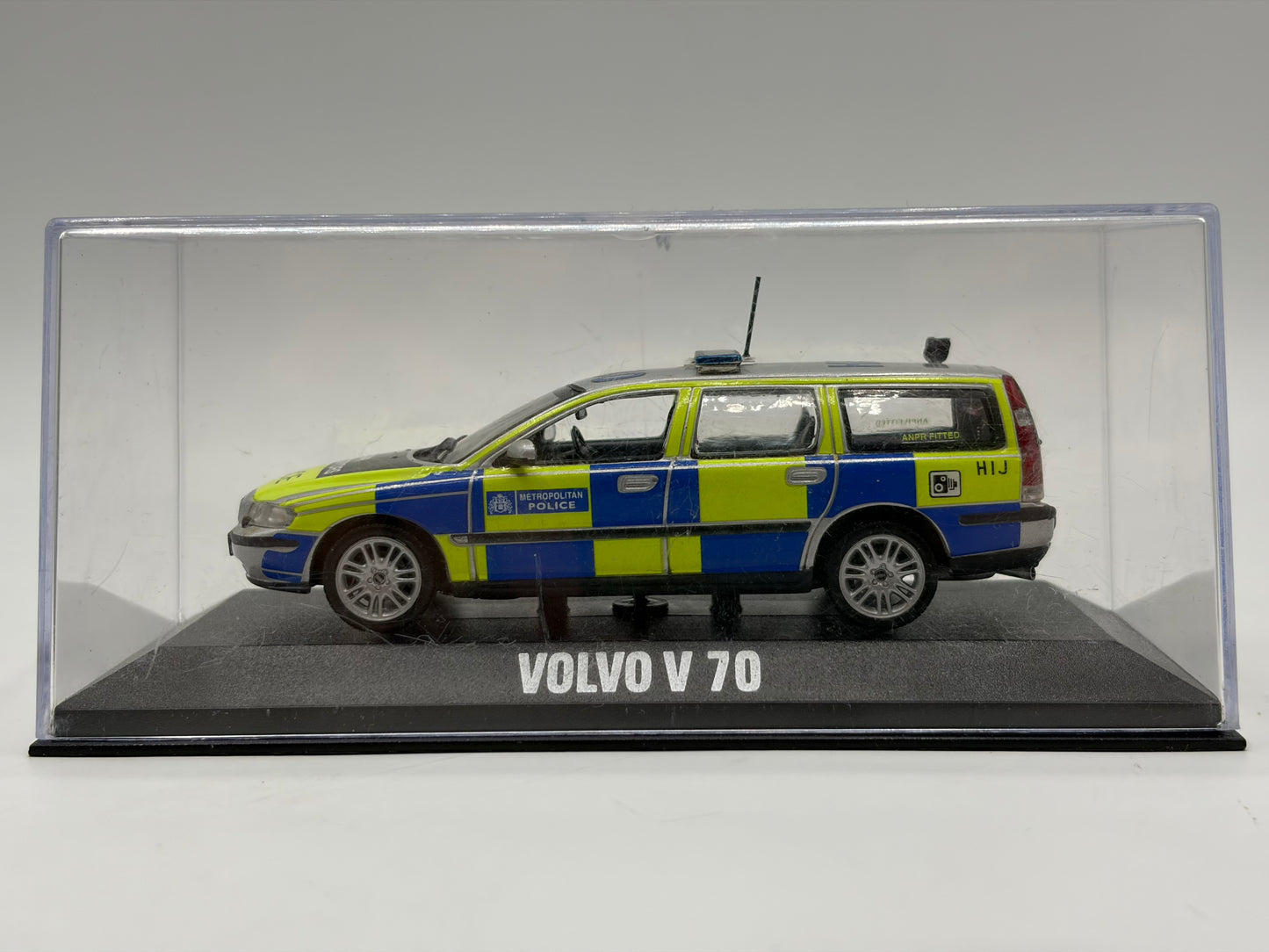 1/43 2006 Volvo V70 - Metropolitan Police | Model Police Car