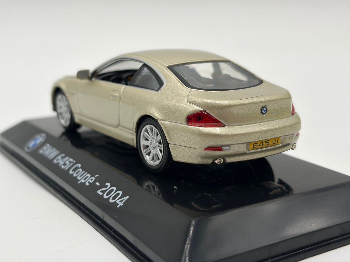 1/43 2004 BMW 645i | Model Car | Supercar Collection