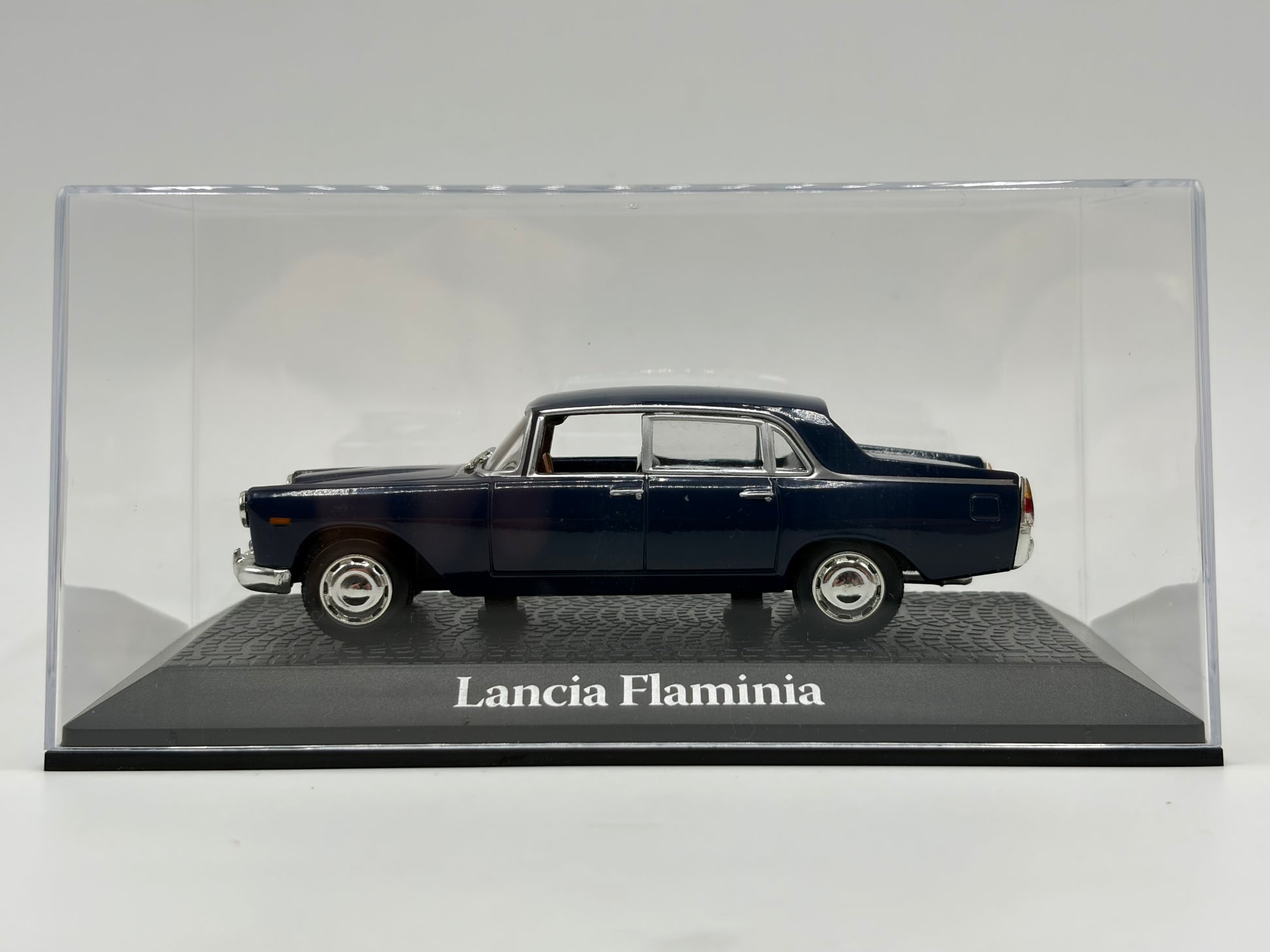 1/43 1960 Lancia Flaminia - Rome Olympics - Giovanni Gronchi | Model Car