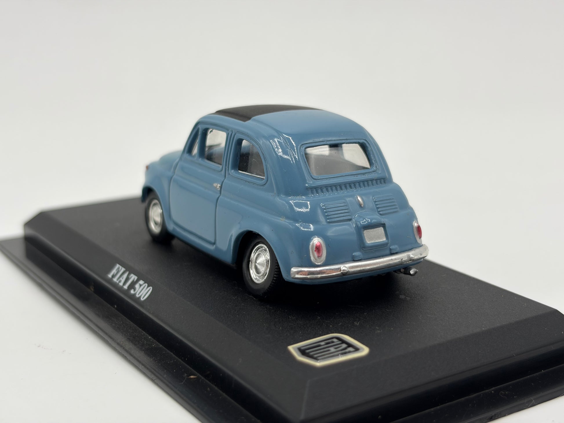 1/43 1957 Fiat 500 Nuova - Del Prado | Model Car