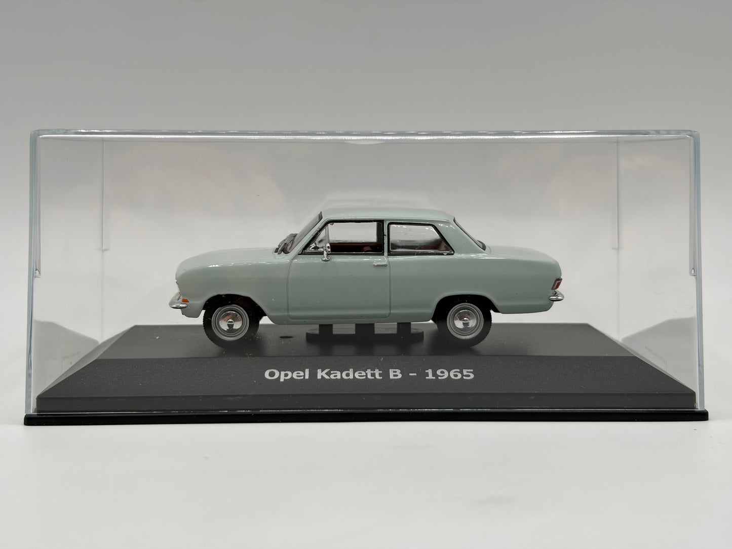 1/43 1965 Opel Kadett B | Model Car