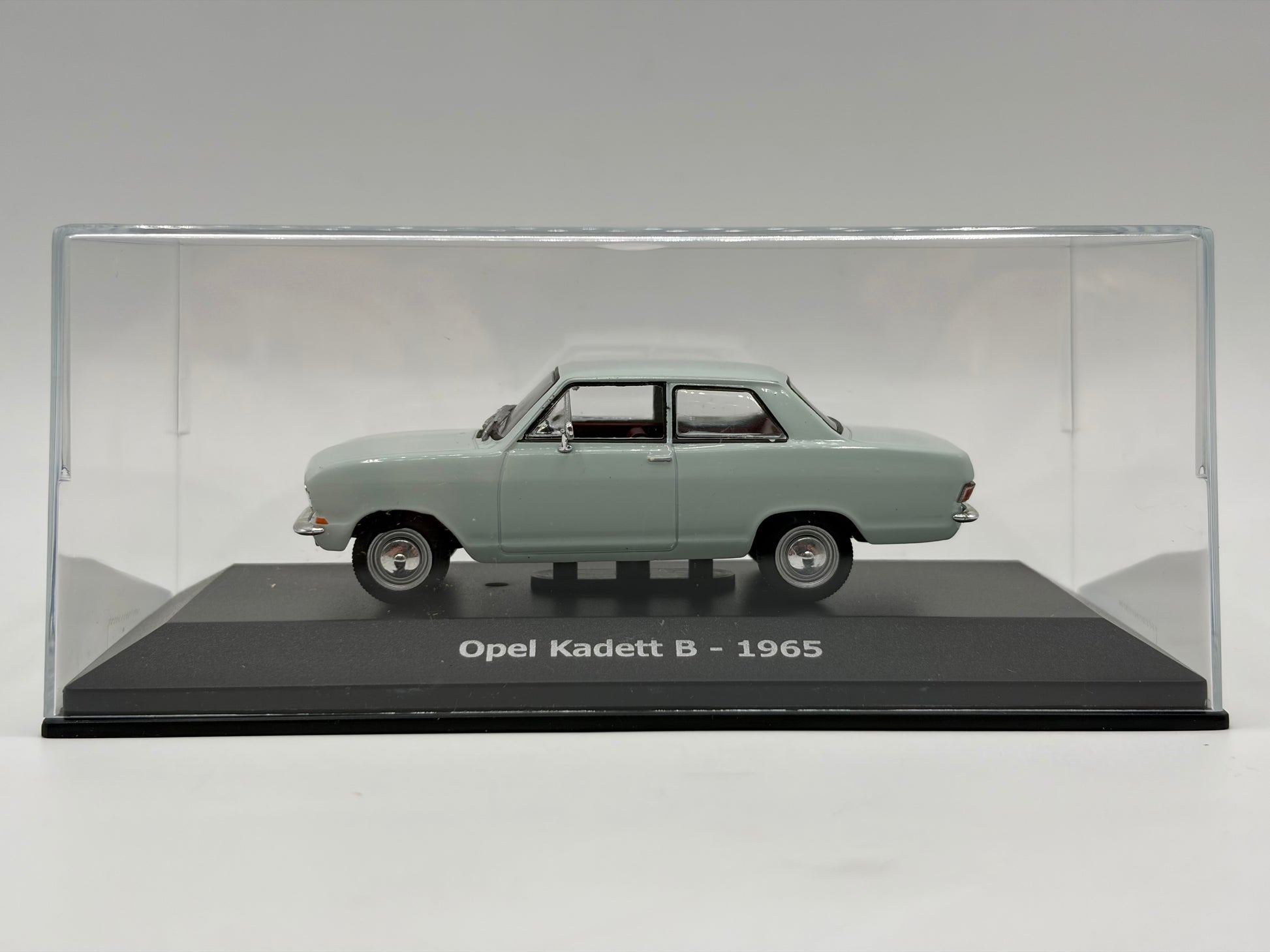 1/43 1965 Opel Kadett B | Model Car