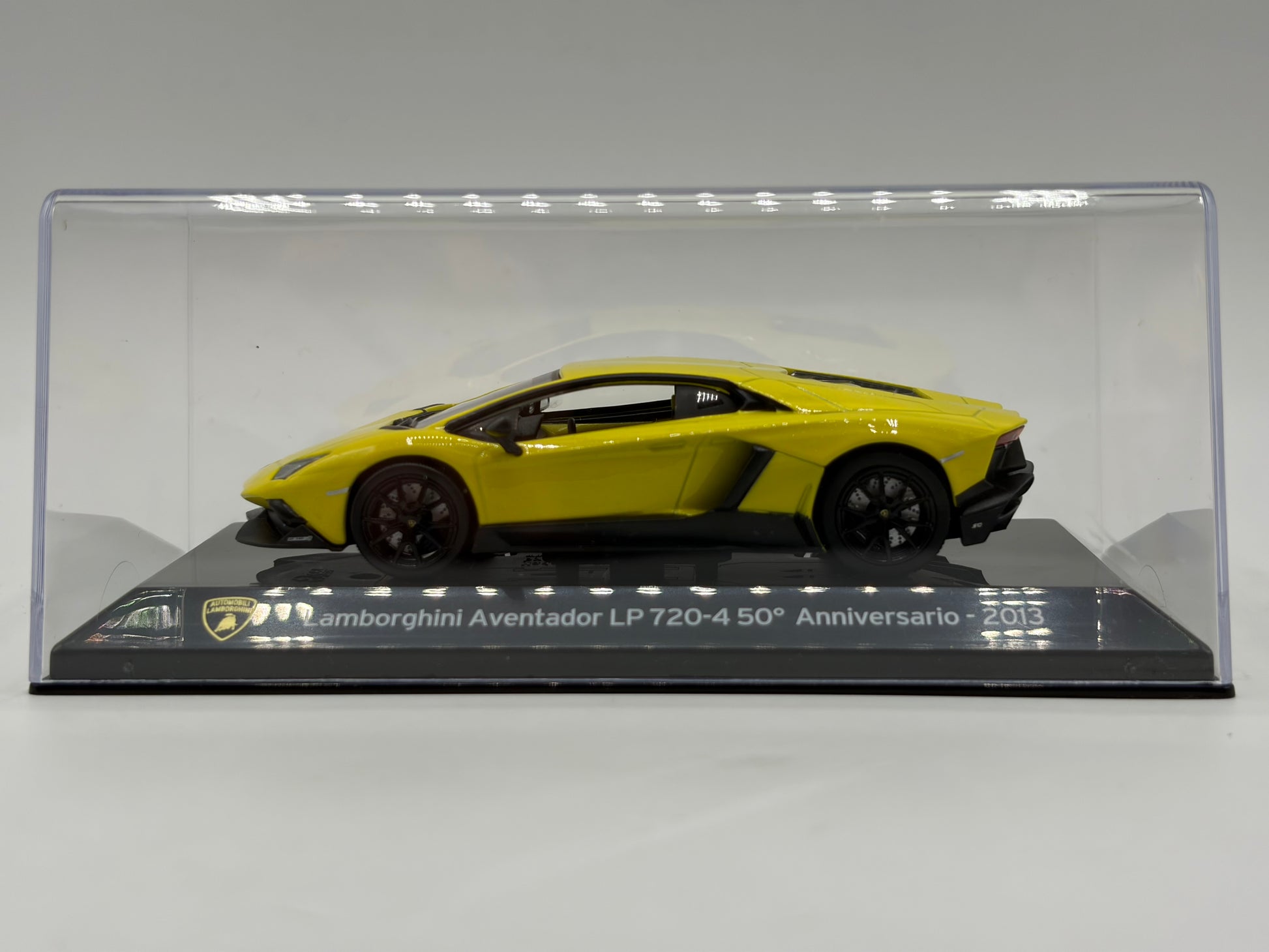 1/43 2013 Lamborghini Aventador LP720-4 50 Anniversario | Model Car | Supercar Collection