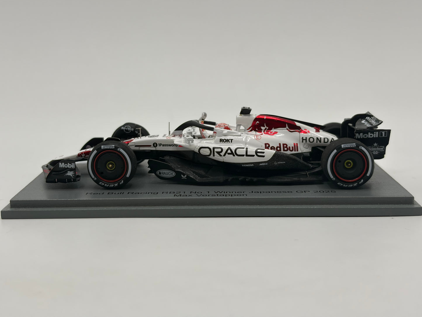 1/43 2025 Red Bull RB21 - Max Verstappen - Spark | Model F1 Car