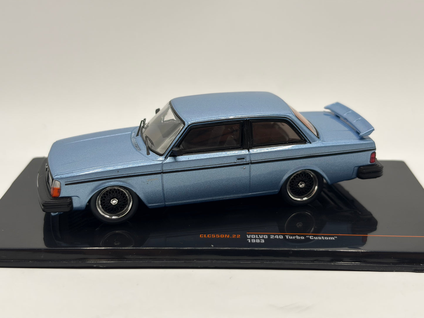 1/43 1983 Volvo 240 Turbo “Custom” - IXO | Model Car