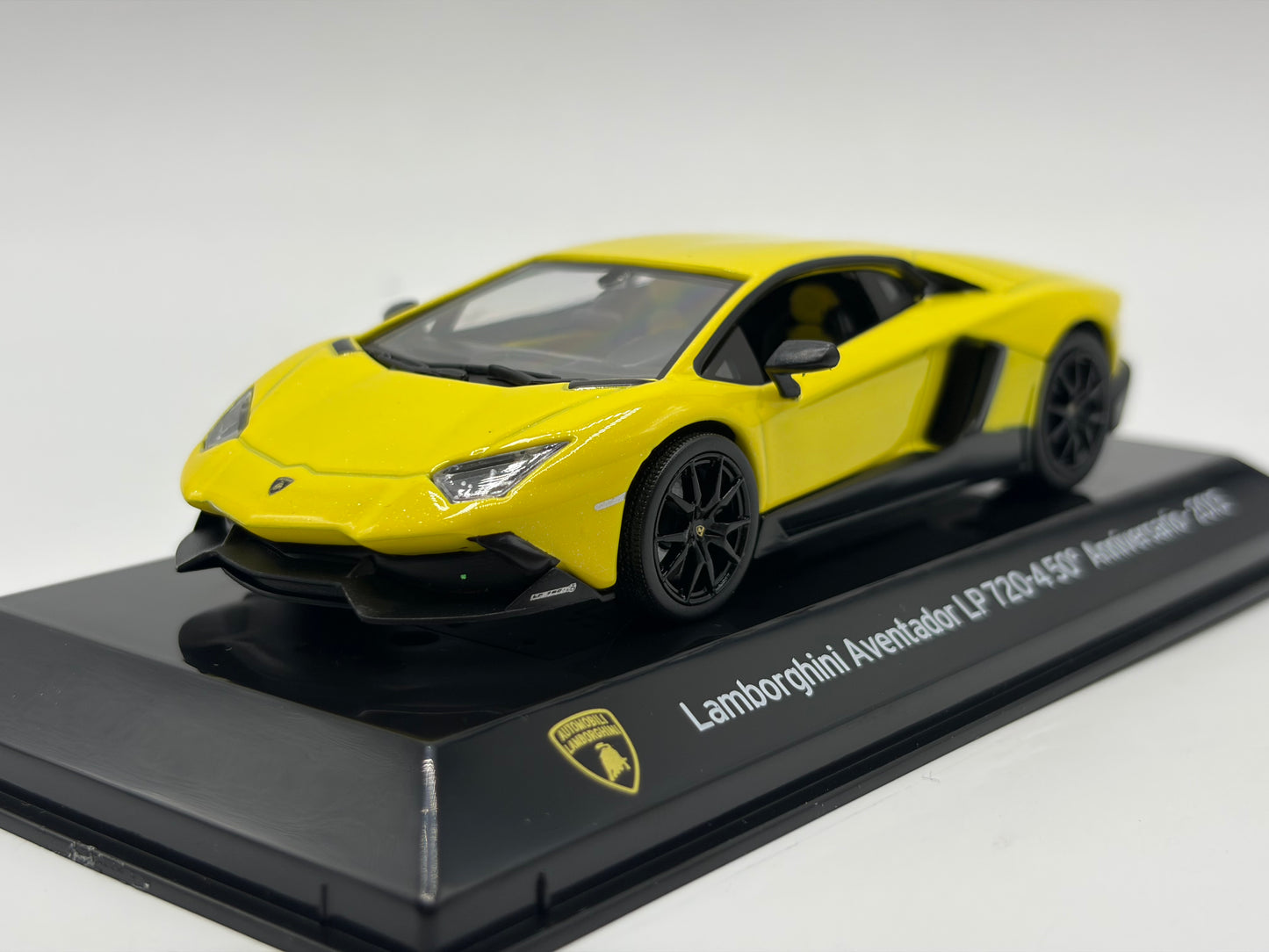 1/43 2013 Lamborghini Aventador LP720-4 50 Anniversario | Model Car | Supercar Collection