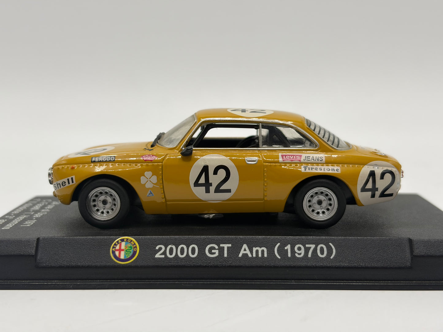1/43 1970 Alfa Romeo 2000 GT Am - Facetti / Hezemans - ETCC | Model Car