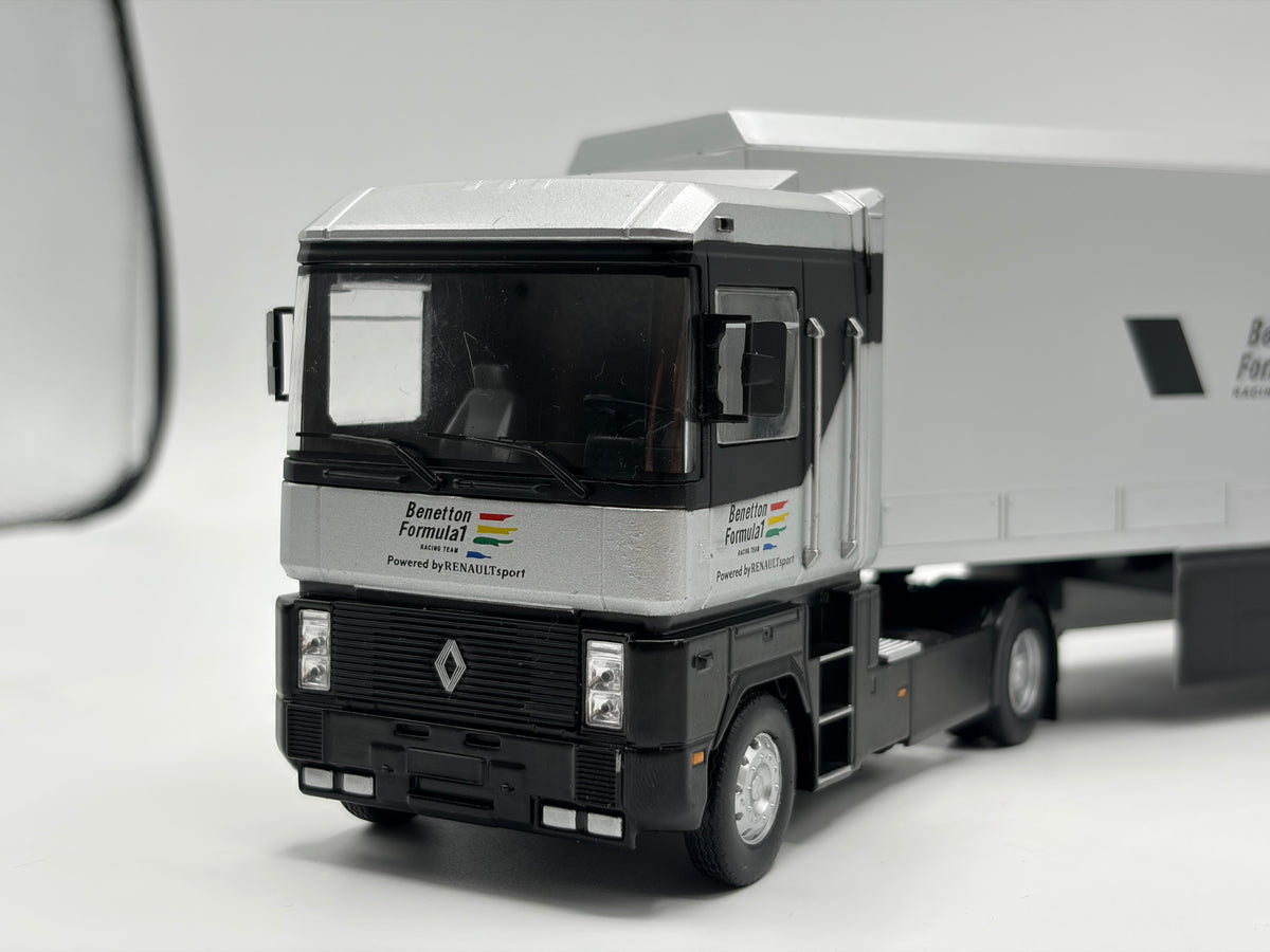 1/43 1995 Renault Magnum Transporter Truck - Benetton F1 Team