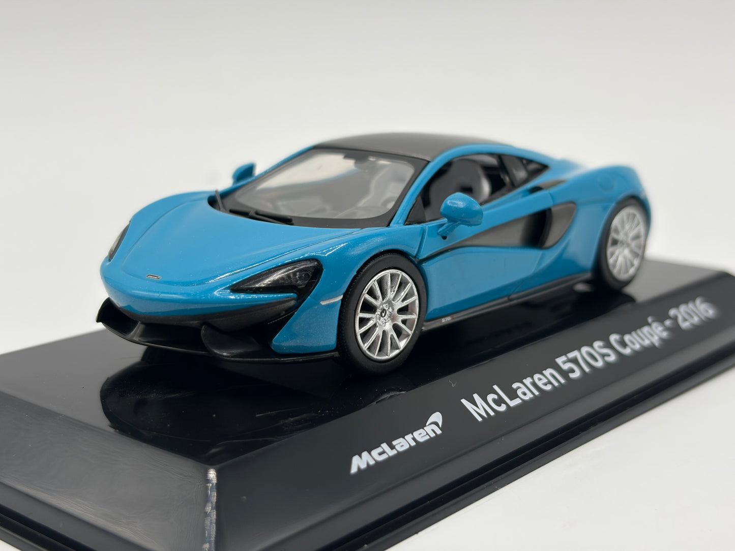 1/43 2016 McLaren 570S Coupe | Model Car | Supercar Collection