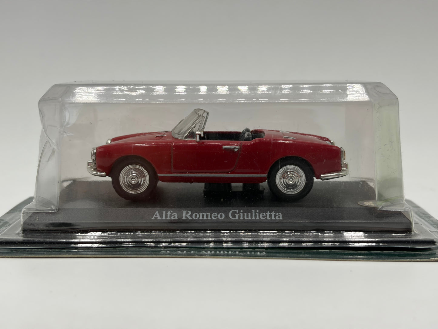1/43 1960 Alfa Romeo Giulietta Spyder - Del Prado | Model Car